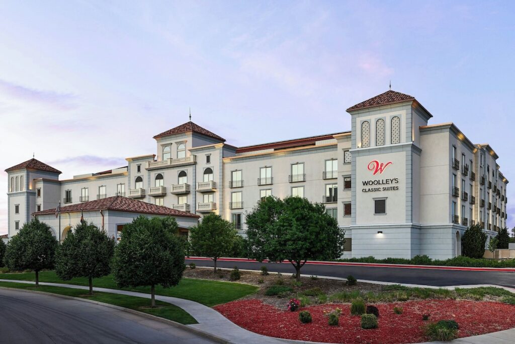 Woolleys Classic Suites - Image 5